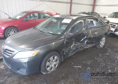 2011 Toyota Camry Le z USA, uszkodzony, nr VIN 4T1BF3EK1BU142772